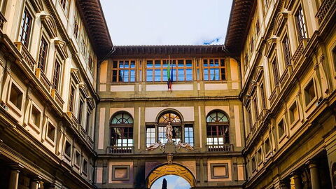Innenhof der Uffizi Galerie