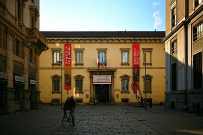 Biblioteca Ambrosiana, Hauptfassade