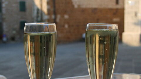 Gläser mit Prosecco