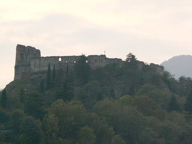 Ansicht auf die Festung von Avigliana