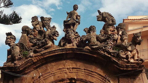 Die Statuen der Villa Palagonia