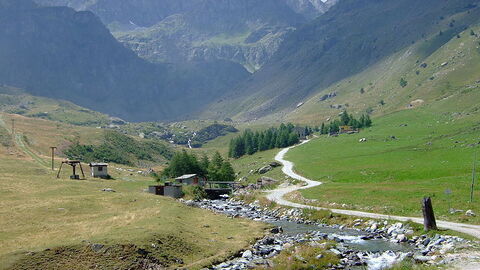 Der Fluß Po in Piemont