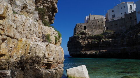 Polignano a Mare, Klippen