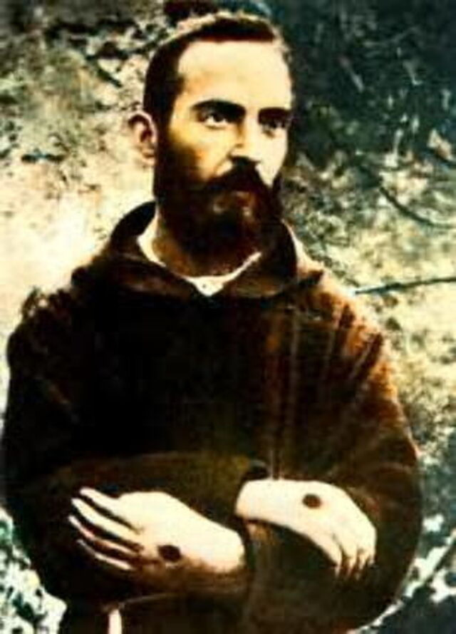 Foto des jungen stigmatisierten Padre Pio