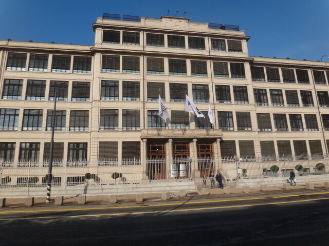 Fiat Lingotto, Fassade