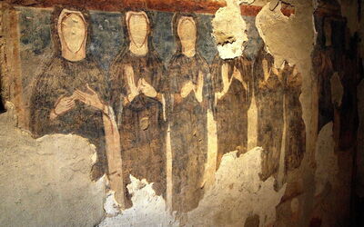 Die gesichtslosen Nonnen vom Torba Kloster