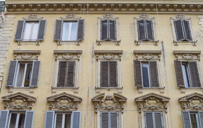 Roma Rm Iro406, Außenfassade