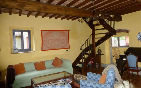 Mulino a Montegonzi Di Rimaggio: Zimmer, Eigentum, Möbel, Wohnzimmer, Gebäude, Haus, Interior Design, Grundeigentum, Tabelle, Strahl