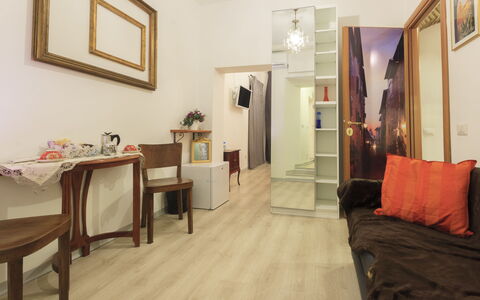 Diamonds & Rust: Zimmer, Eigentum, Interior Design, Möbel, Fussboden, Gebäude, Haus, Tabelle, Grundeigentum, Flooring