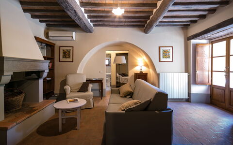 Case Sant'anna: Zimmer, Eigentum, Wohnzimmer, Gebäude, Interior Design, Decke, Möbel, Haus, Grundeigentum, Fussboden