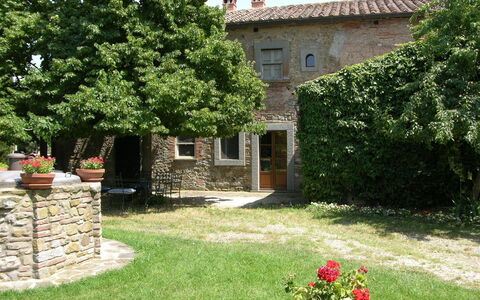 Case Sant'anna: Eigentum, Gebäude, Haus, Hütte, Gras, Garten, Estate, Garten, Grundeigentum, Bauernhaus