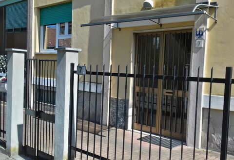 Corallo: Eisen, Eigentum, Tor, Gebäude, Metall, Geländer, Nachbarschaft, Fassade, Balkon, Die Architektur