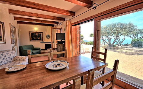 Raggio Di Sole Sull'argentario: Eigentum, Zimmer, Gebäude, Möbel, Interior Design, Haus, Zuhause, Tabelle, Grundeigentum, Wohnzimmer