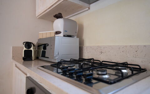 Il Casalino - Corte dei Messapi: Gasherd, Cabinetry, Küchengerät, Cooktop, Herd, Küche, Haushaltsgerät, Countertop, Herd, Tontechnik