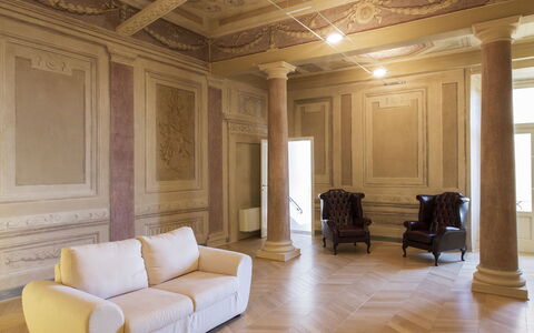 Appartamento Imperiale: Eigentum, Zimmer, Gebäude, Decke, Interior Design, Fussboden, Möbel, Holzboden, Flooring, Hartholz