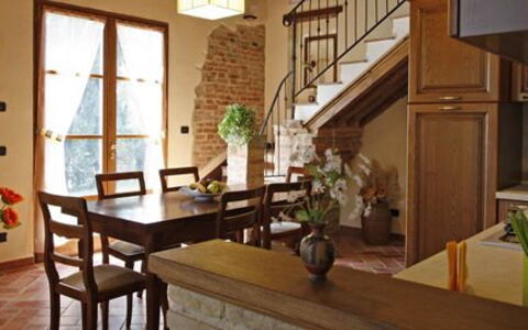 Villa Camelia: Zimmer, Möbel, Gebäude, Eigentum, Interior Design, Tabelle, Esszimmer, Haus, Hartholz, Küche & Esszimmer Tisch