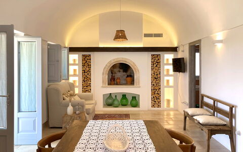 Trullo Oak: Möbel, Eigentum, Tabelle, Stuhl, Wohnzimmer, Holz, Dekoration, Interior Design, Die Architektur, Flooring