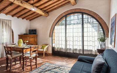 agriturismo-la-papessa-chianti-san-donato-farmhouse-ibisco-living-room