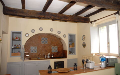 Podere San Giovanni: Eigentum, Fenster, Holz, Die Architektur, Interior Design, Gebäude, Fussboden, Wand, Hartholz, Grundeigentum