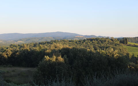 Gli Appartamenti Di Manuela: Himmel, Bergforms, Blatt, Natürlichen Umgebung, Natur, Hügel, Vegetation, Berg, Natürliche Landschaft, Wiese