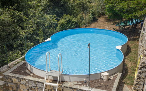 Villa Pia Con Piscina a Recco: Schwimmbad, Eigentum, Azurblau, Wasser, Grundeigentum, Freizeit, Baum, Estate, Urlaub, Haus