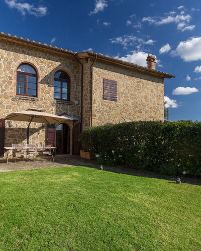 Appartamento Il Nido Di Giulia: Eigentum, Haus, Gebäude, Zuhause, Grundeigentum, Estate, Bauernhaus, Hütte, Die Architektur, Gras