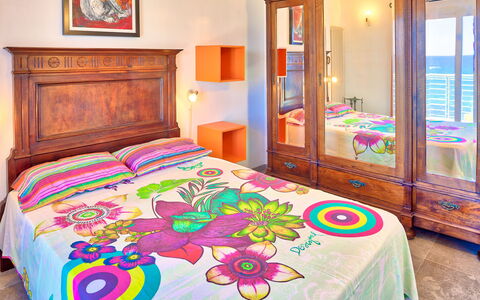 Lucrezia - San Lorenzo: Schlafzimmer, Bettdecke, Bett, Zimmer, Bedding, Möbel, Bettrahmen, Eigentum, Bettwäsche, Matratze