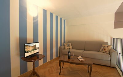 Appartamento 13 Moscato: Zimmer, Interior Design, Möbel, Eigentum, Wand, Fussboden, Wohnzimmer, Haus, Gebäude, Die Architektur