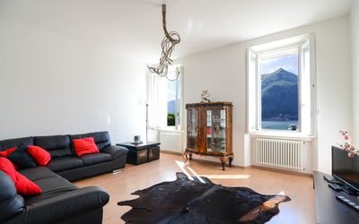Residenza Bellagio: Zimmer, Eigentum, Möbel, Wohnzimmer, Interior Design, Gebäude, Fussboden, Haus, Grundeigentum, Zuhause