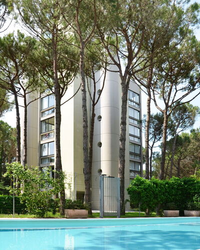 Residence Oasi: Eigentum, Schwimmbad, Haus, Gebäude, Grundeigentum, Wohngebiet, Baum, Die Architektur, Zuhause, Freizeit