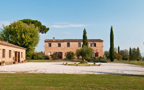Casale Del Pino