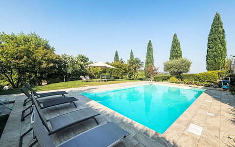 Ca' Del Vento: Blau, Schwimmbad, Resort, Eco Hotel, Garten, Landscaping, Schatten, Gartenmöbel, Villa