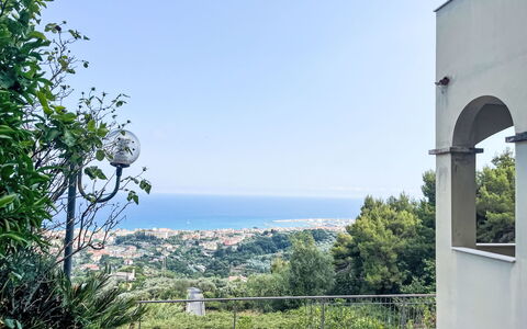 Pietra Ligure 612: Meer, Ozean, Balkon