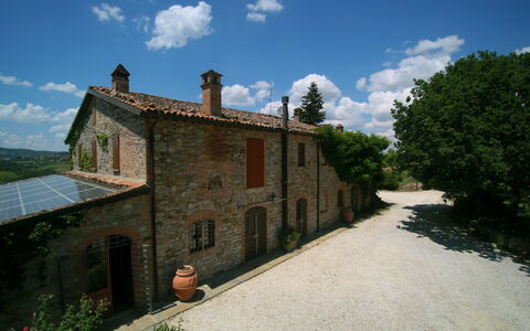 Villa Venanzo: Eigentum, Haus, Himmel, Gebäude, Hütte, Estate, Baum, Ländliches Gebiet, Wolke, Zuhause