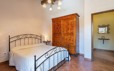borghigiana-parrino-san-miniato-multiproperty-festa-bedroom