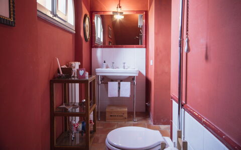 Villa Bacco: Zimmer, Eigentum, Badezimmer, Haus, Gebäude, Möbel, Interior Design, Fussboden, Zuhause, Grundeigentum