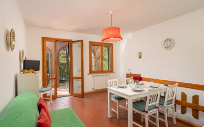 Rododendro: Interior Design, Holz, Flooring, Möbel, Decke, Fussboden, Zimmer, Zuhause, Wohnzimmer, Holzbeize
