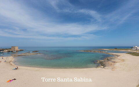 Villa Irene: Wolke, Wasser, Himmel, Azurblau, Strand, Natürliche Landschaft, Pflanze, Horizont, Wind Wave