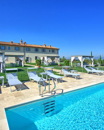 Il Sole Di Vino: Schwimmbad, Eigentum, Resort, Grundeigentum, Gebäude, Estate, Haus, Villa, Freizeit, Urlaub