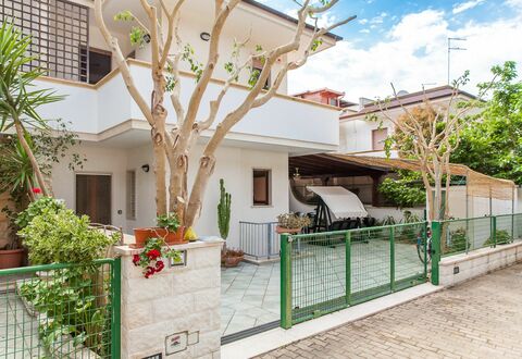 Villa Victory: Eigentum, Haus, Gebäude, Grundeigentum, Zuhause, Wohngebiet, Die Architektur, Fassade, Wohnung, Zimmer