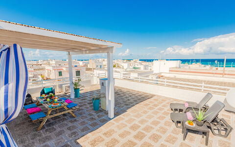 La Terrazza Vista Mare Di Marco: Eigentum, Gebäude, Haus, Zimmer, Zuhause, Grundeigentum, Urlaub, Die Architektur, Interior Design, Meer