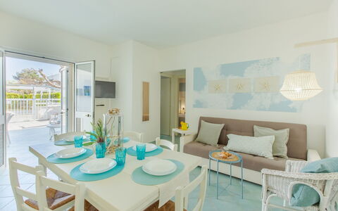 Casa Rosa: Zimmer, Eigentum, Möbel, Interior Design, Wohnzimmer, Türkis, Tabelle, Kaffetisch, Gebäude, Azurblau