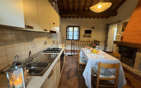 Podere Di Mero Casolare: Möbel, Interior Design, Flooring, Holz, Zuhause, Fussboden, Zimmer, Küche, Haus, Beleuchtung