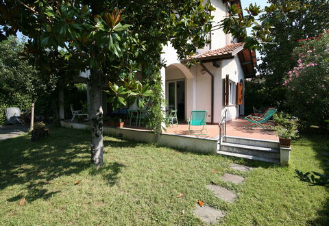 Villa Del Forte: Eigentum, Haus, Zuhause, Gebäude, Grundeigentum, Die Architektur, Garten, Baum, Hütte, Villa