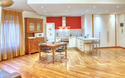 Dai Fiorentini - Apartment In Levanto: Zimmer, Eigentum, Fussboden, Möbel, Holzboden, Interior Design, Hartholz, Gebäude, Flooring, Laminatboden