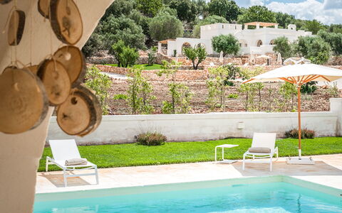 Corte dei Messapi | Sleeps 24: Schwimmbad, Eigentum, Freizeit, Resort, Grundeigentum, Wasser, Urlaub, Hazienda, Haus, Gras