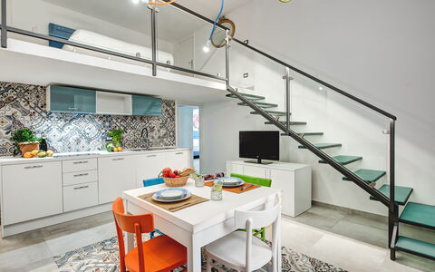 Loft In Sorrento: Möbel, Cabinetry, Eigentum, Countertop, Tabelle, Küche, Orange, Beleuchtung, Interior Design, Stuhl
