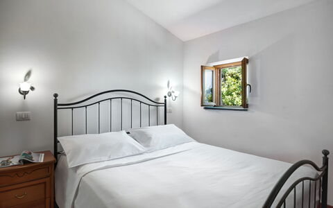 La Baia Dello Chalet: Möbel, Eigentum, Gebäude, Weiss, Komfort, Cabinetry, Holz, Beleuchtung, Textil, Interior Design