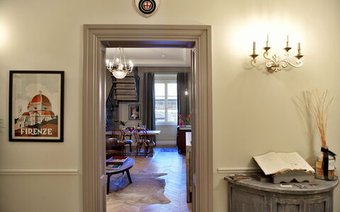 Appartamenti Troise: Gebäude, Bilderrahmen, Tabelle, Holz, Die Architektur, Interior Design, Haus, Fussboden, Flooring, Grundeigentum