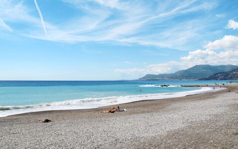Ventimiglia 633: Wolke, Wasser, Himmel, Wasservorräte, Natur, Blau, Strand, Sonnenlicht, Küsten Und Ozeanische Forms, Horizont
